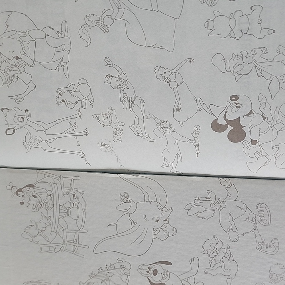 Walt Disney Fun-to-Read Library Book - Picture 4 of 7